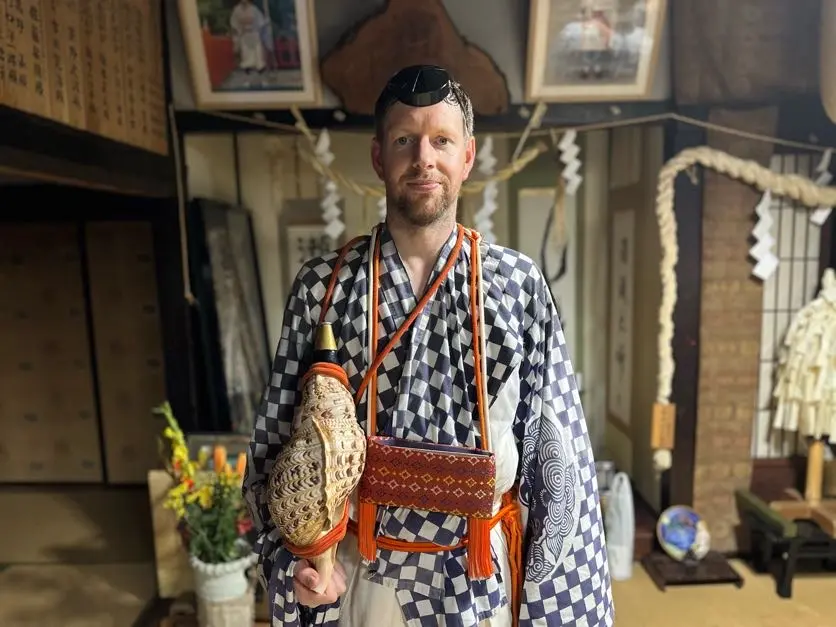 Tim Bunting Kiwi Yamabushi in Yamabushi Shiroshozoku, Suri, and Kaino Autumn's Peak Ritual